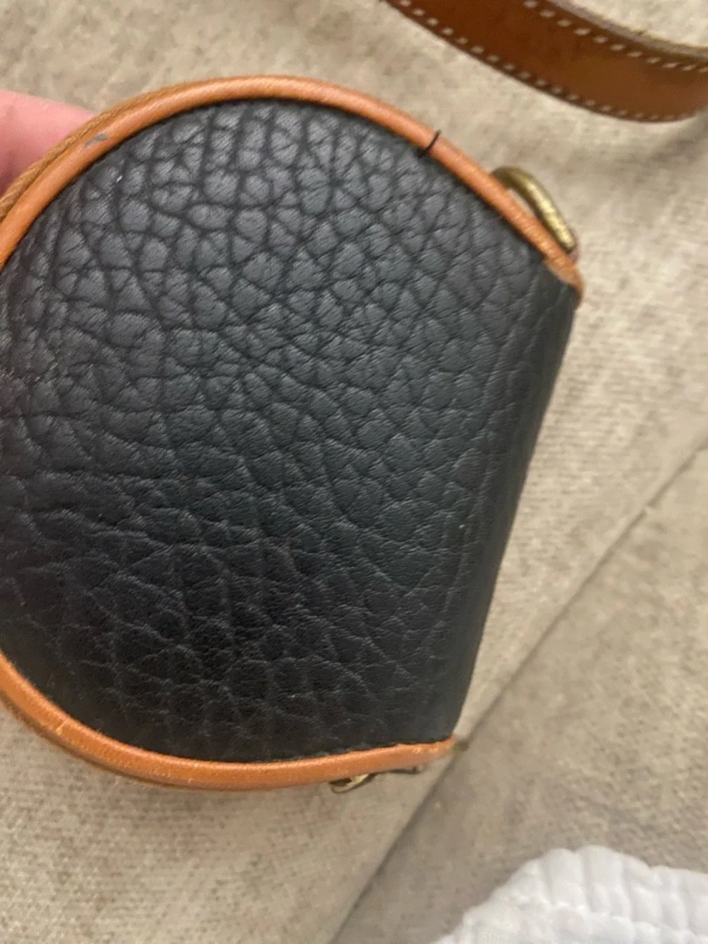 Vintage Dooney & Bourke Tan Leather Coin Pouch - Picture 6 of 12